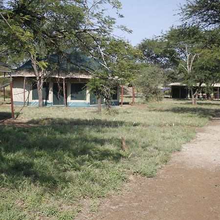 Osero Serengeti Luxury Tented Camp Banagi Exterior photo